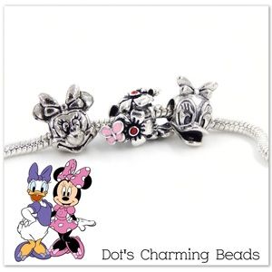 Best Friends Minnie Mouse & Daisy Duck Charms